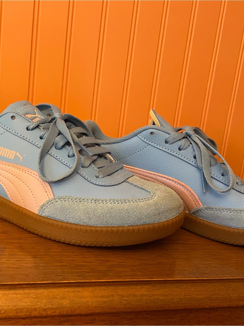 Puma Women’s Blue and Pink Classic Sneaker